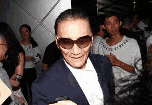 谢贤在后来表示,曾江已经请自己吃过雪糕,这件事情也就这样过去了,但