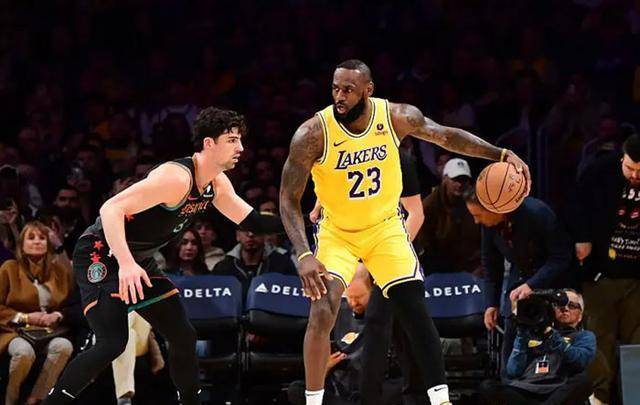 詹姆斯31 4 9,普尔34 3,浓眉天神下凡,两奇兵成