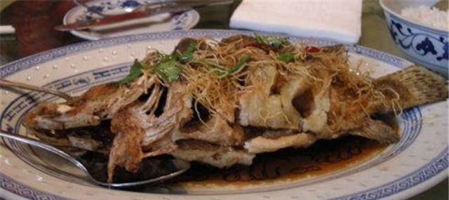 价格高昂,金庸,成龙,克林顿都爱吃的厉家菜,到底是啥?