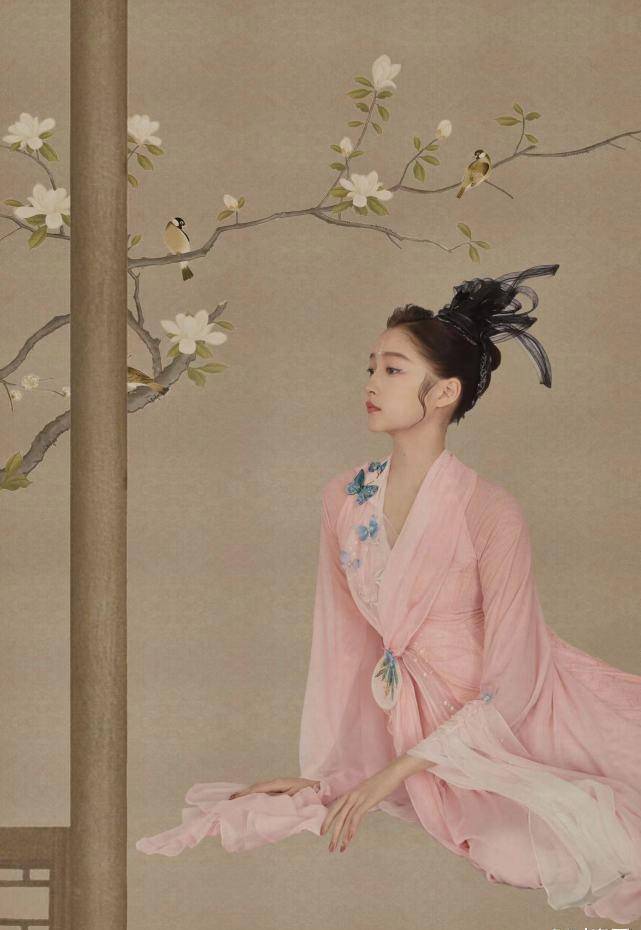 原创关晓彤春节晚会古典造型太惊艳了这一身忒有气质