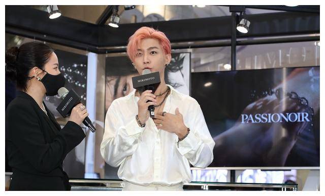 炎亚纶否认对汪东城有感情,呼吁网友停止以性取向攻击对方_回应_评论