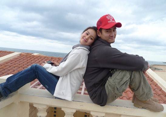 看十几年前的老照片,刘诗诗和姐姐好的像亲姐妹一样,而且在照片中配