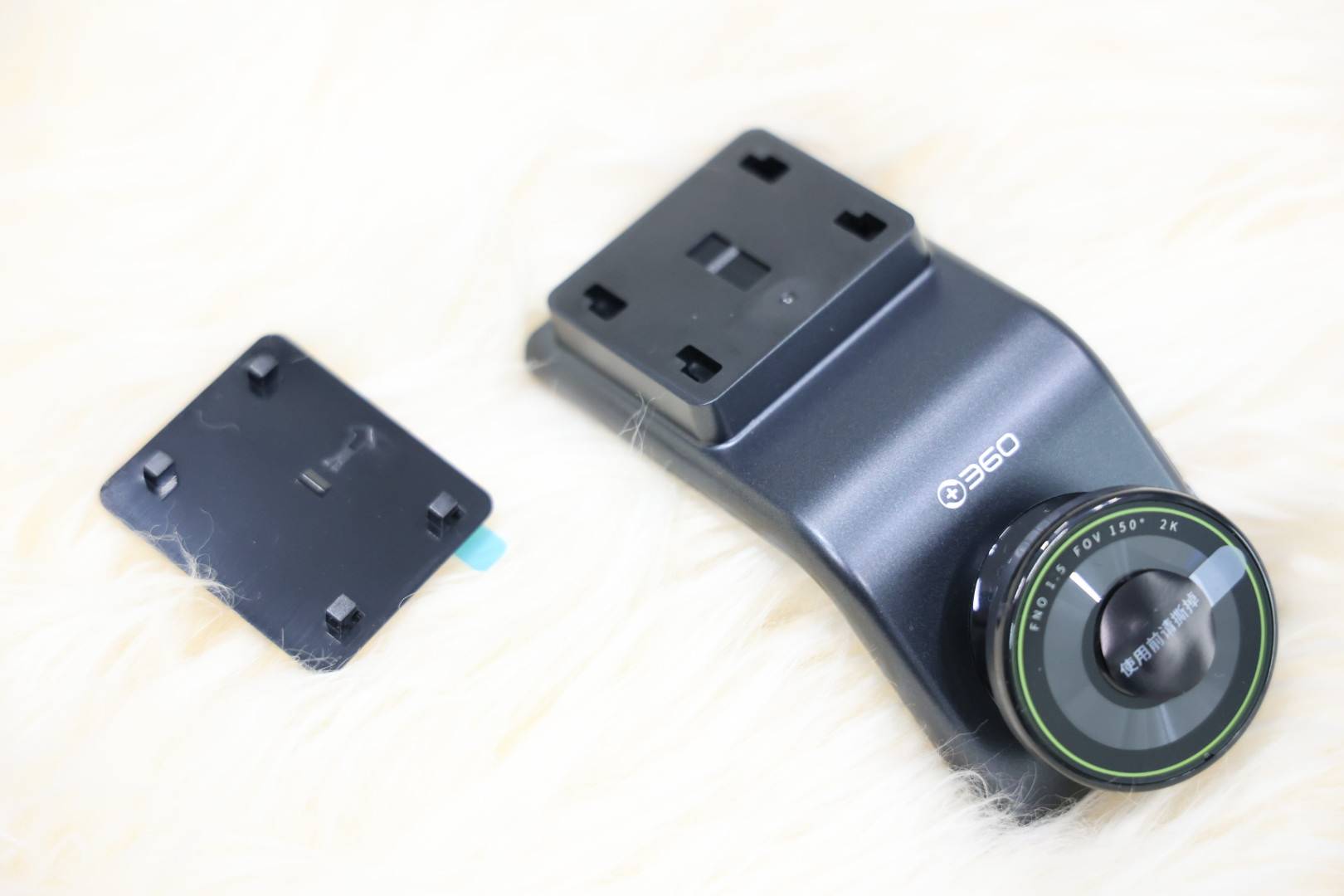 『360 g300 plus』vs『海康威视 c6 lite』,一起看看行车记录仪到底有