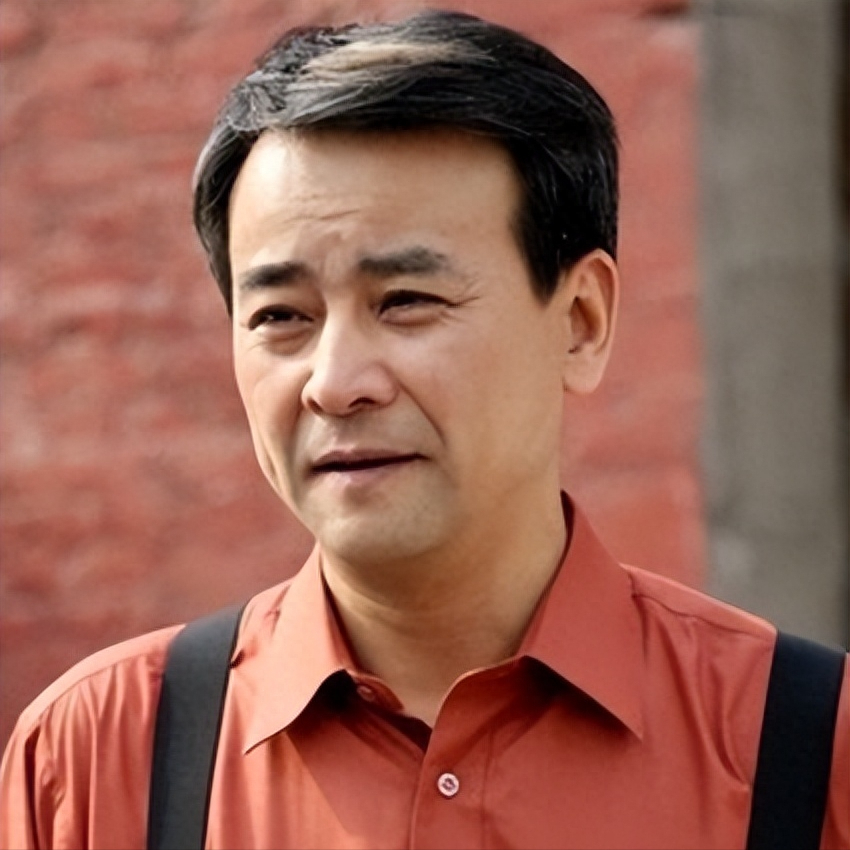 原创演员罗钢娶小23岁郝蕾陪娇妻战胜家族遗传病48岁老来得子