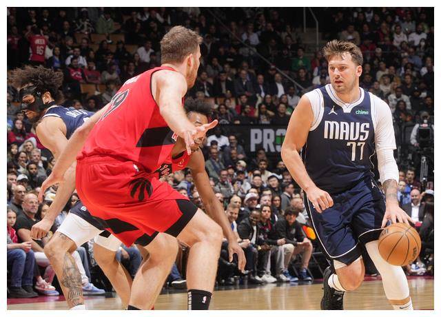 东契奇创6纪录,力挺cj夺mvp 生日夜成历史首人 生日