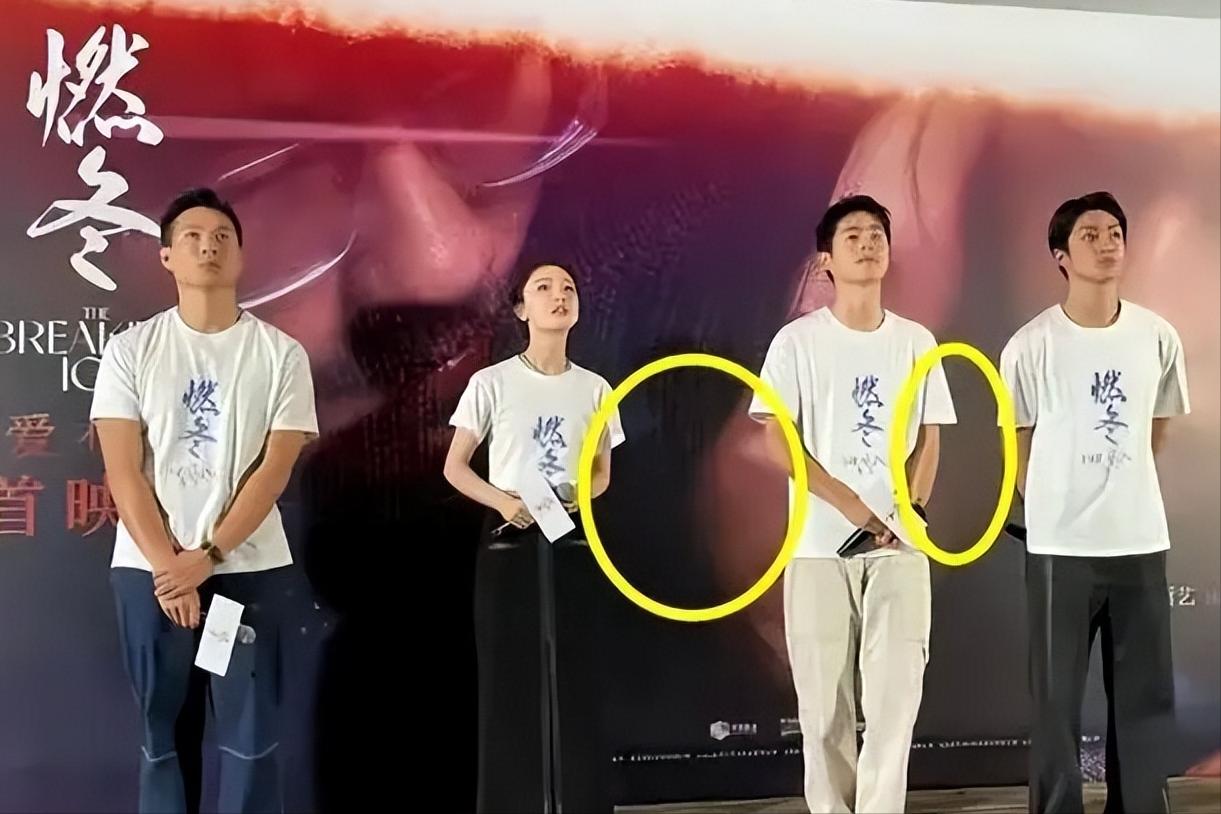 当时王俊凯一脸,"我什么都知道"的表情,在后来,一度成为整个秀恩爱的