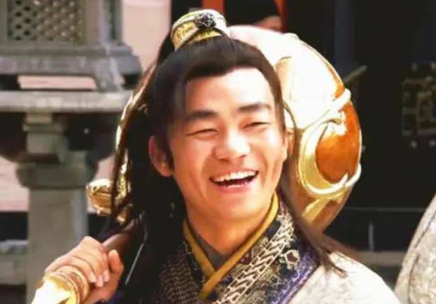 李元霸的死因之谜:并非被雷电劈中身亡,而是被隋唐第一高手所杀_宇文