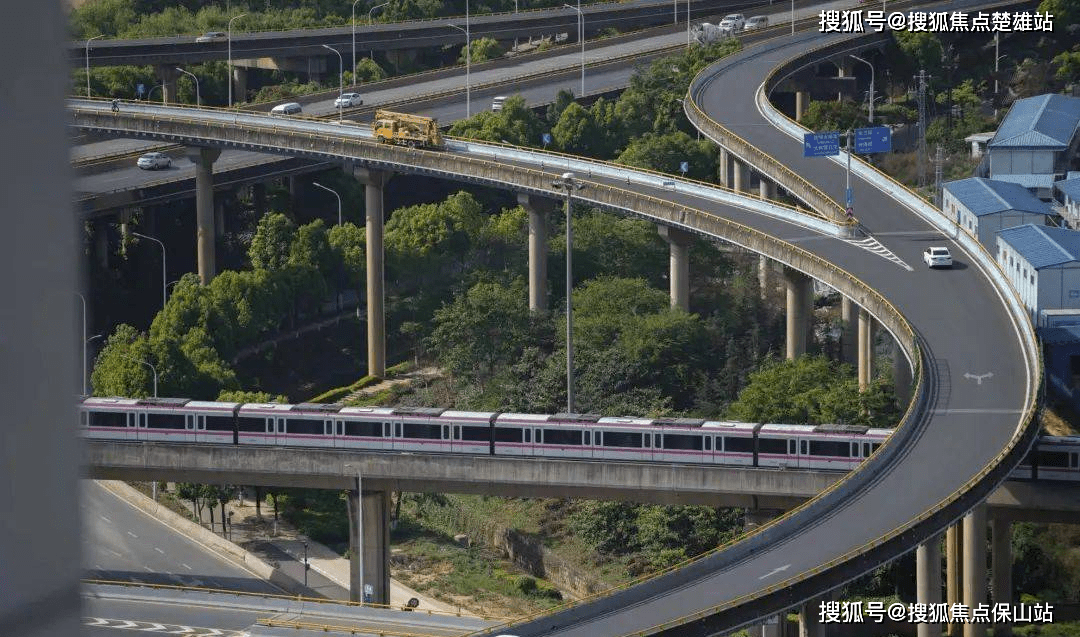 保利城昆明2024热销楼盘售楼部欢迎您保利城学区环境位置