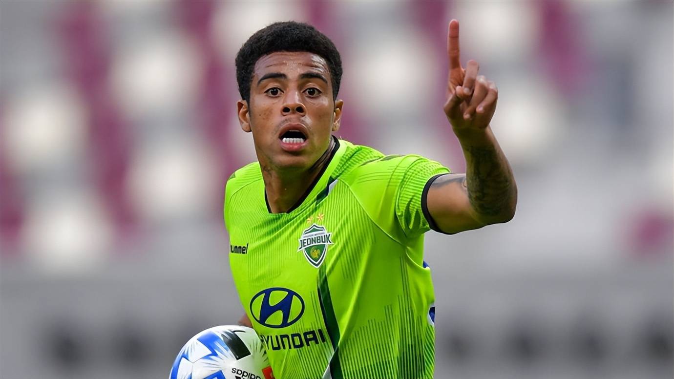 金靴级中锋 都被坑惨 不过上港好点 至少能上场_古斯塔沃_重伤_本赛季