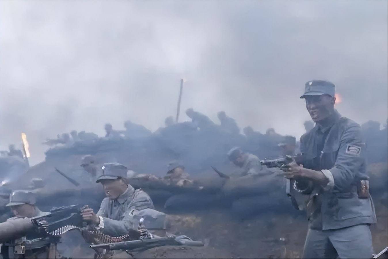 原创裤裆里藏雷战场抽雪茄包子变炸弹这些抗战剧的导演是真离谱