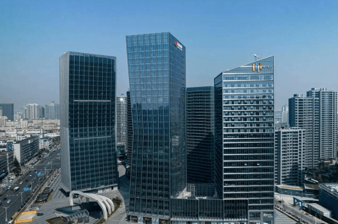 商业集萃:星韵宝龙广场,狮山金融创新中心,红唐购物中心,狮山永利广场