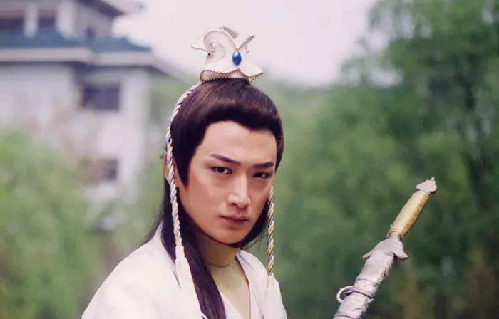 原创霹雳菩萨播出23年剧中演员境况差距大女二获影后