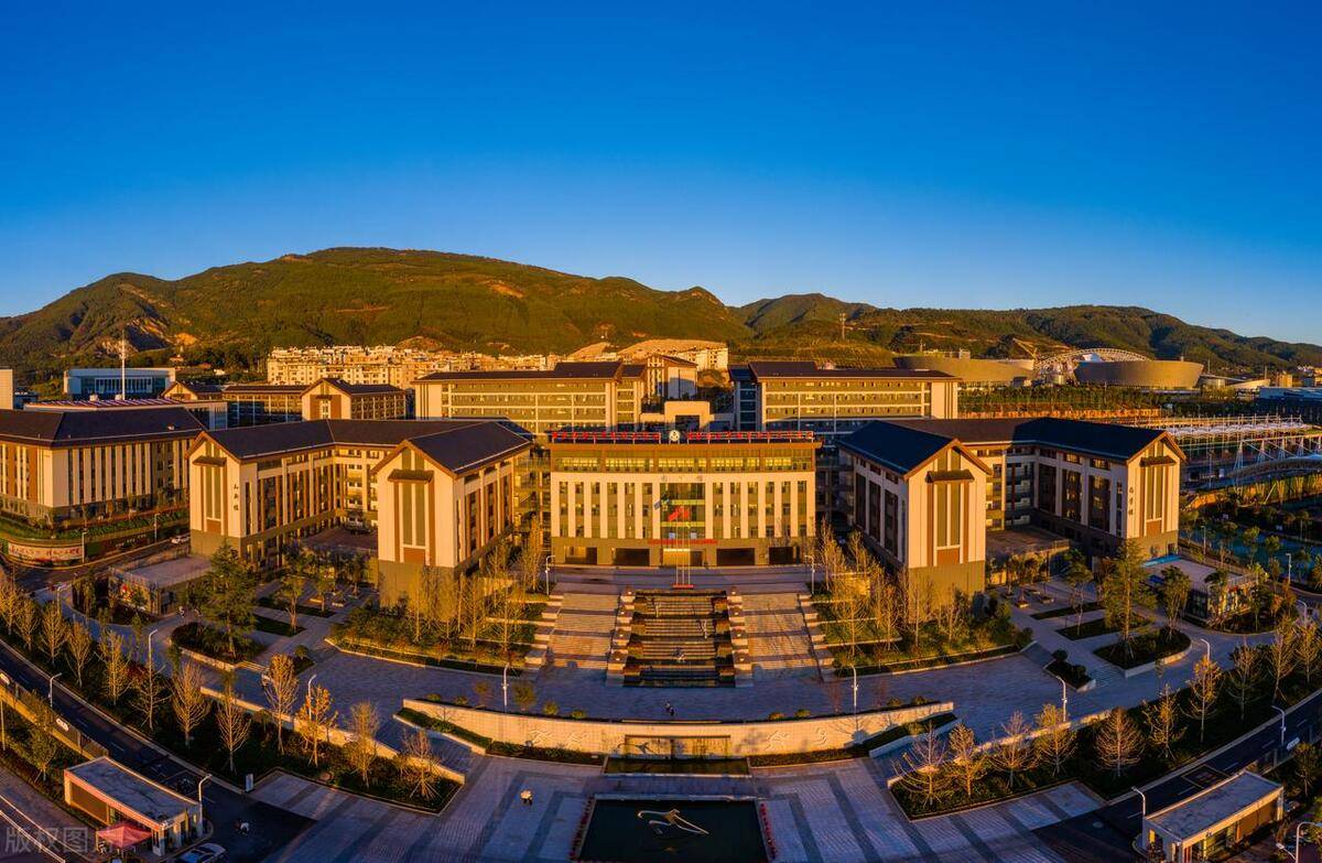 校友会2024吉林省大学abc排名,吉林大学,长春财经学院雄居最高档_评价