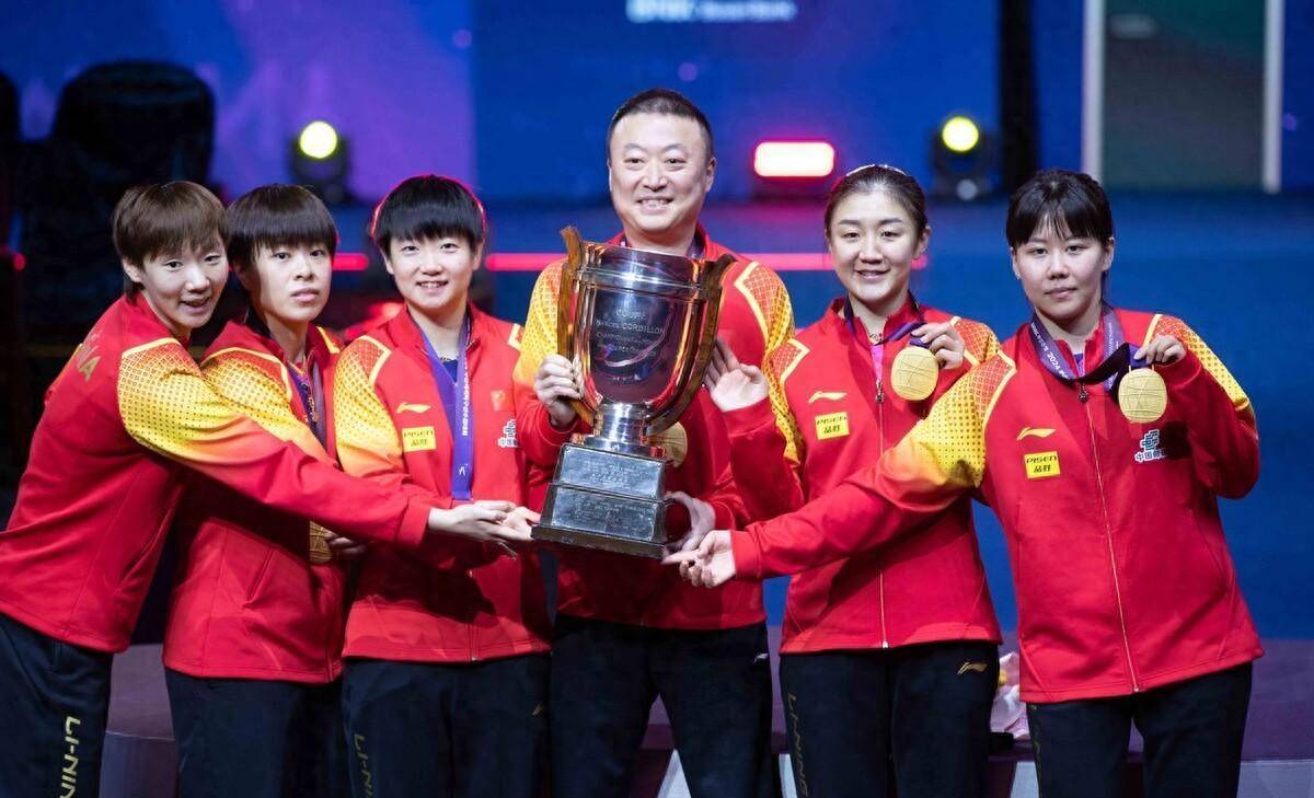 逆境中的辉煌孙颖莎领衔我们乒乓球女队惊险夺冠