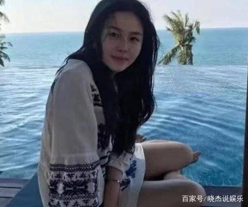 本以为邱淑贞女儿够美了,但看到了朱茵女儿,全世界等她长大_女神_美女