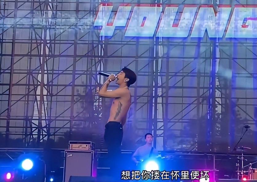 原创满舒克事件炸了多位女生称感染艾滋病网友吃瓜原因千奇百怪