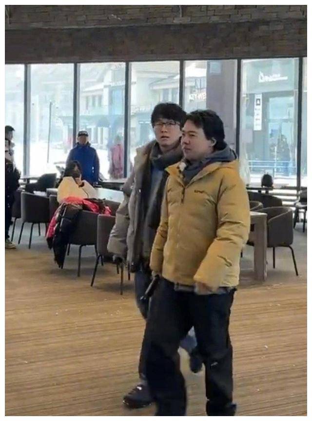 德云社郭麒麟最新照曝光!身材发福引争议,网友疑似认不出.