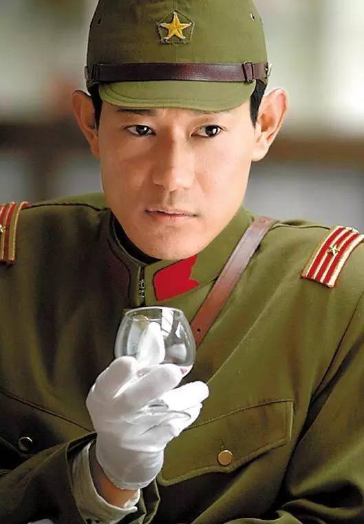 原创鬼子专业户矢野浩二回日本不受待见上街被殴打被称为叛徒