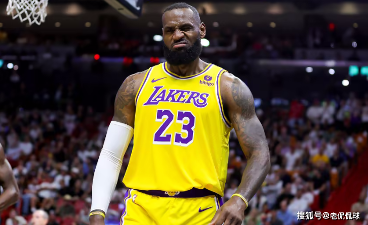 詹姆斯411神迹正式达成,nba第一人,刷爆纪录_篮球_辉煌成就_得分