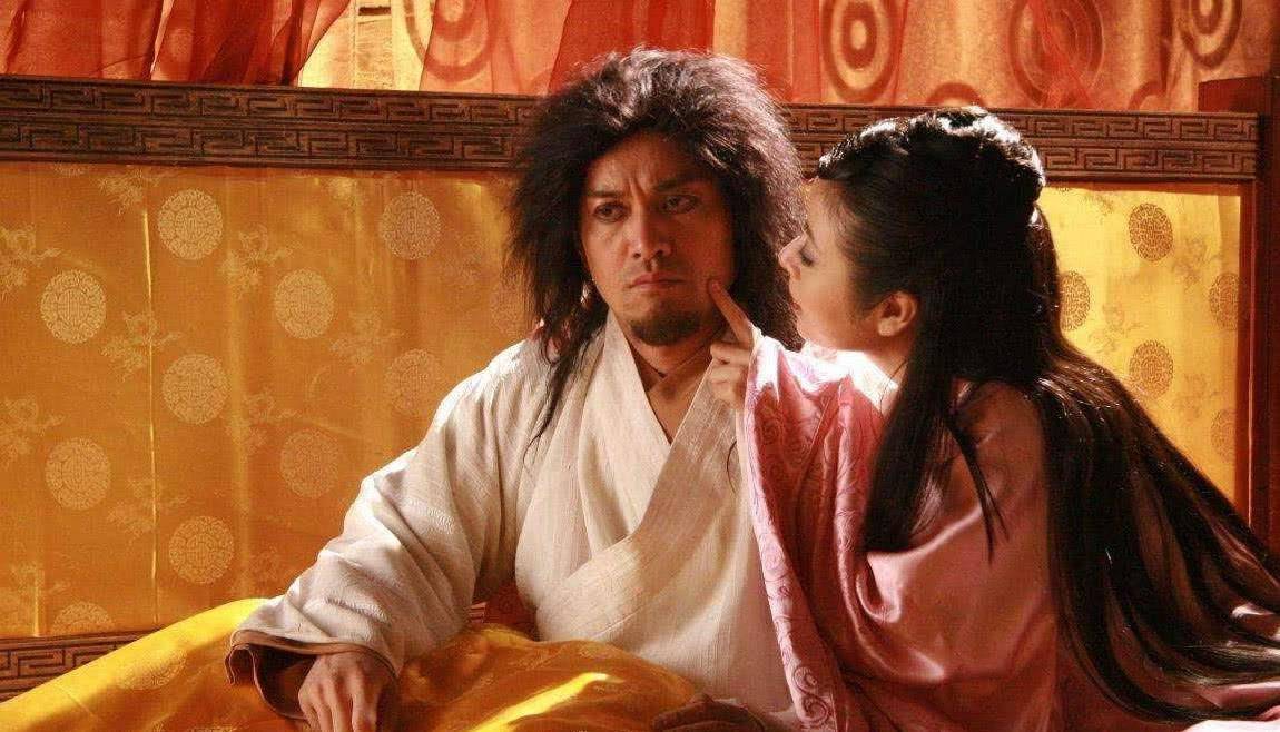 据说纣王的脾气息怒无常,而且吃饭时非常挑剔,经常以鱼肉不够新鲜