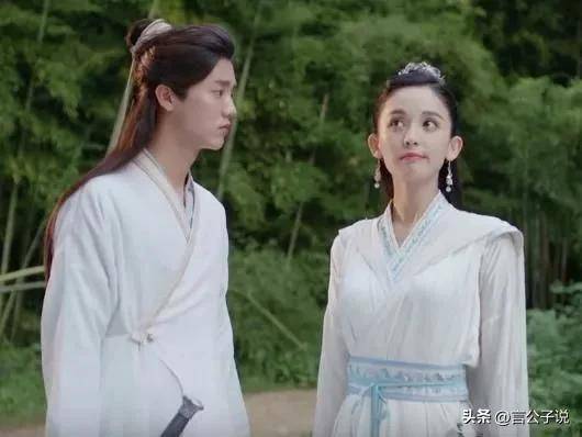 娱圈7位"静态美人",娴静时美若天仙,一做表情颜值就崩_林允_周也_五官