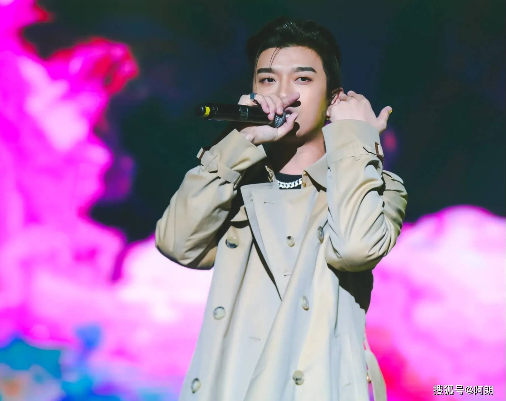 震惊,继吴亦凡之后又一劣迹艺人,致使多位女孩感染hpv病毒_舒克_社会