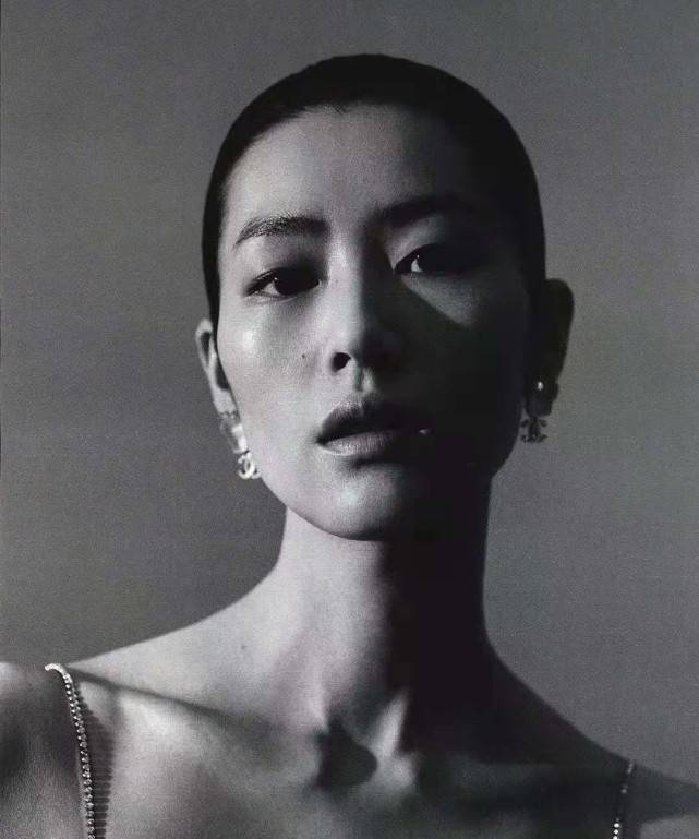 刘雯真是国模骄傲!