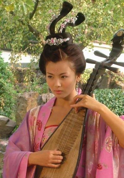 李煜一生,始于繁华,却终于异乡囚楼_娥皇_李璟_李弘冀