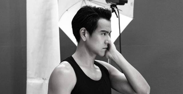 彭于晏彻底放飞自我!留络腮胡尽显沧桑邋遢,头发杂乱酷似"钟馗"