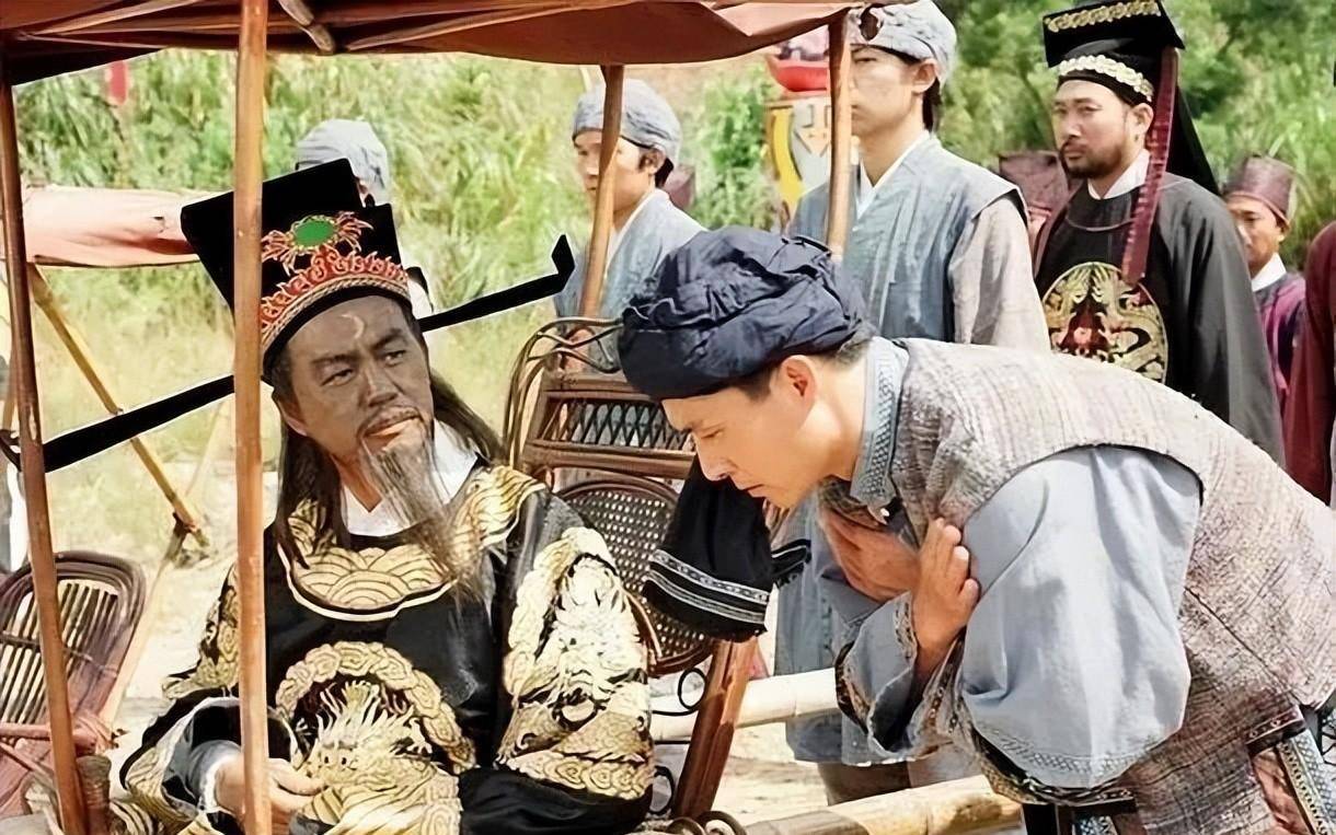 包拯办案铁面无私,得罪不少当朝权贵,为何却能在26年内升迁27次_仁宗