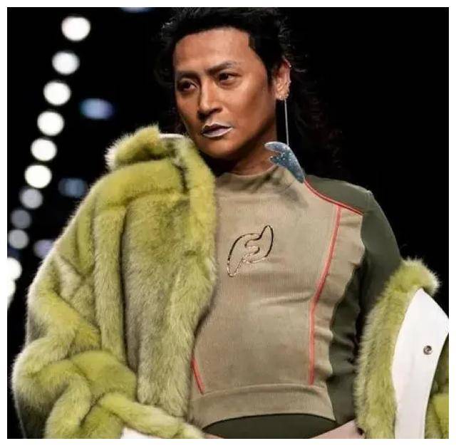 苏有朋支持陈志朋时尚造型,呼吁公众公平评价._多样性_艺术_风格