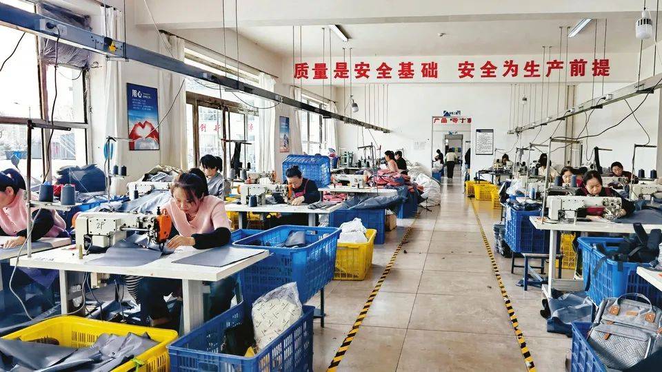 山西岢岚:"小而美"的生活更动人心_社区_小区_县城