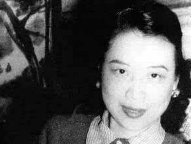 痴情大文豪巴金:娶小13岁书迷,亡妻拒不下葬,骨灰摆枕边守33年_萧珊