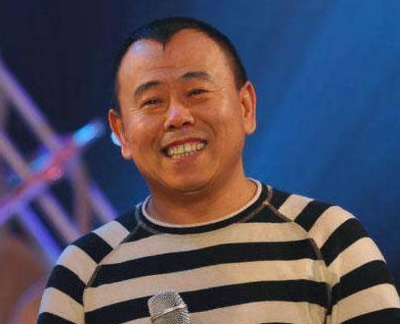 原创潘长江秀书法透露着幼稚和喜剧专家好意思拿出手