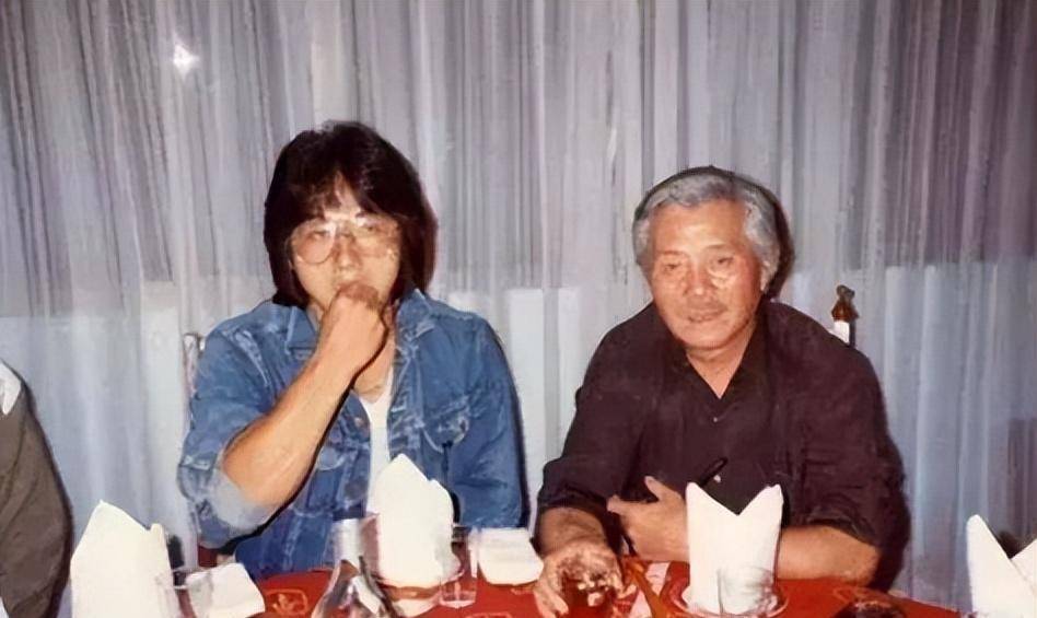 9年前成龙和亲哥在安徽相认,对方一贫如洗,他有没有帮助哥哥们_房道龙