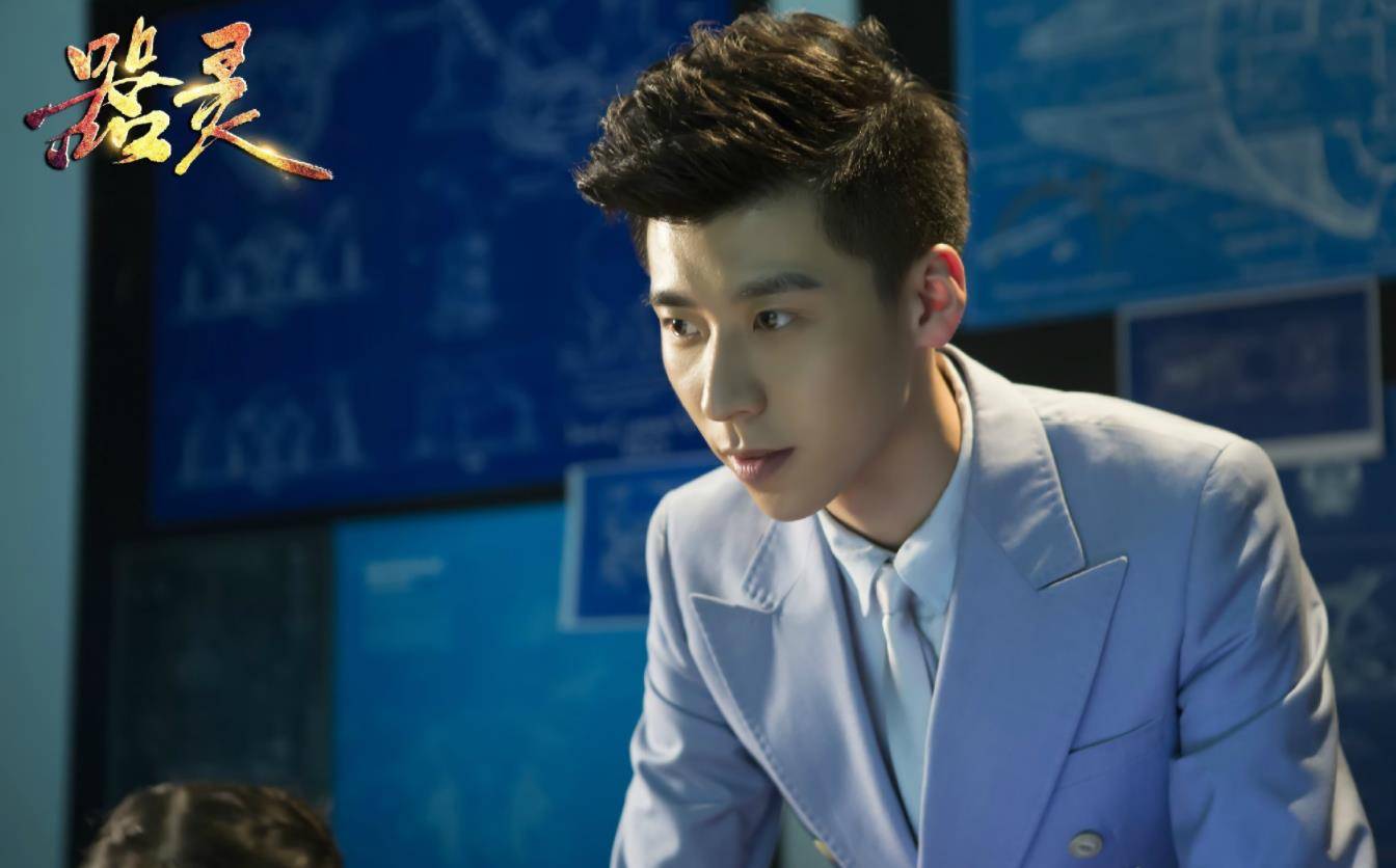 原创和马龙曾是省队队友参加13届快男出道后拍戏当上男一号