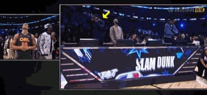 对此,有球迷解读为,韦德有意为之,目的就是掩盖自己的表情,毕竟他看到