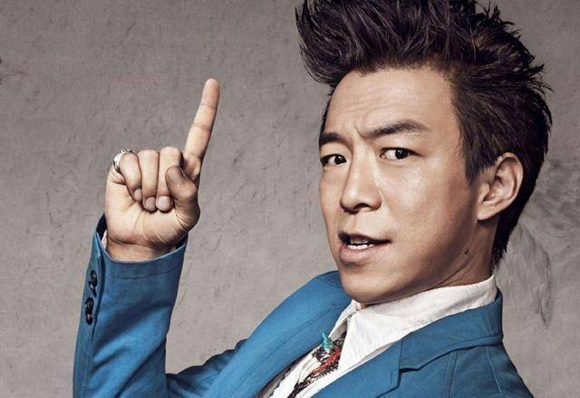 冯小刚坦言评价"中国演员",为啥说孙红雷和黄渤是演员的耻辱?