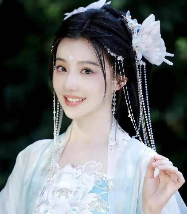 王旭润:完美的"抛剧"演员王华伦入行已久,出演过