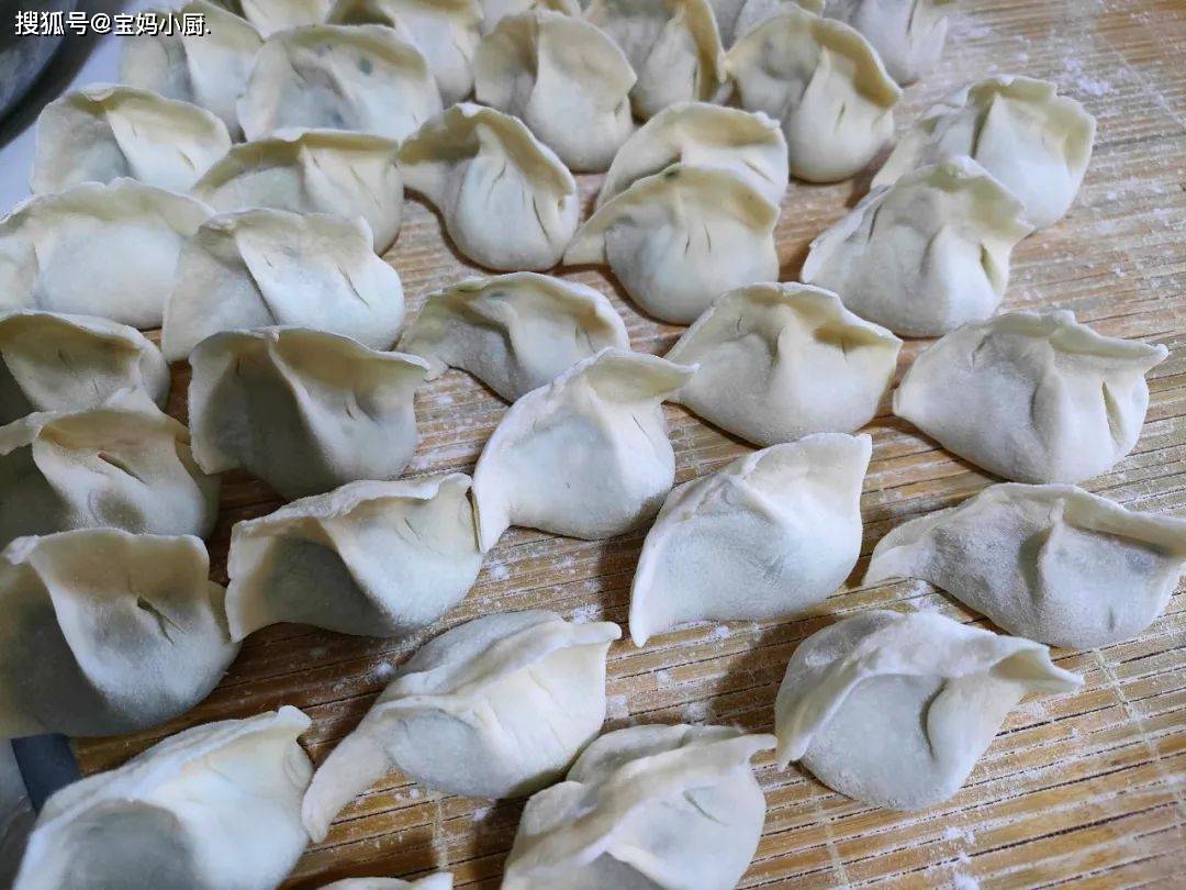 二月二龙抬头,老人说"龙食腹中藏,金银堆满缸","龙食"指的啥?