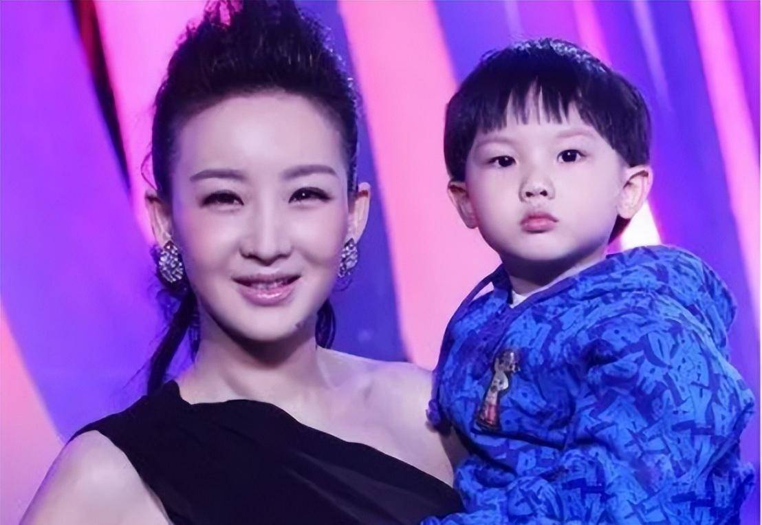 原创2009年孙楠为了潘蔚和买红妹分手如今买红妹过得如何