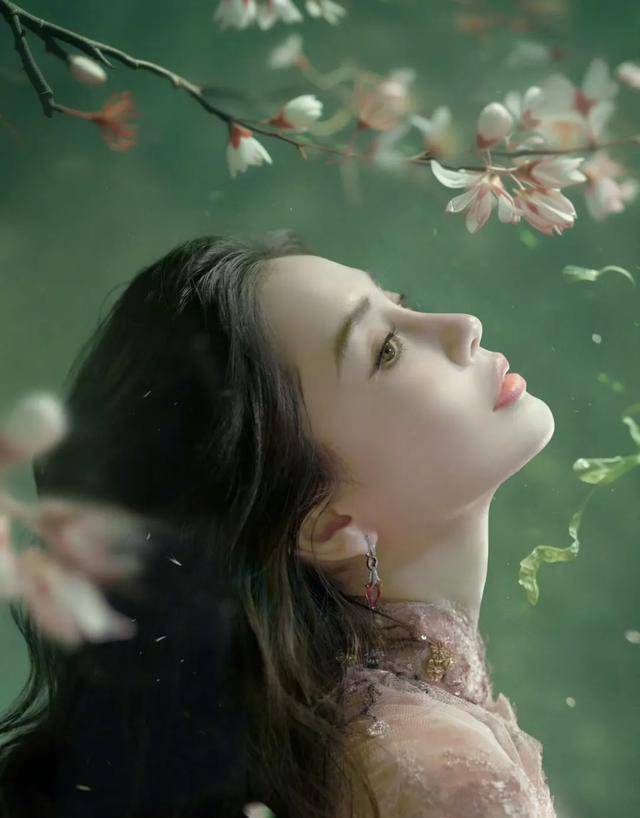 国外和老大哥生图合照,回来就成精修美人鱼了_张杨颖_照片_网友