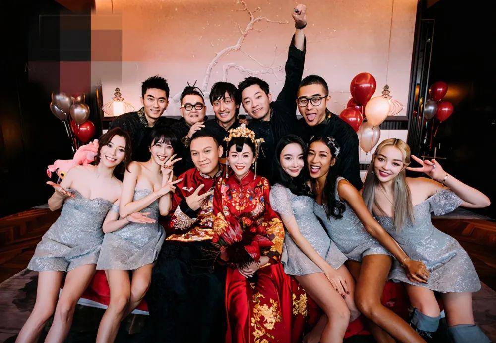 好声音没夺冠,却嫁给爱奇艺总裁,34岁成了人生赢家_李嘉格_车澈_节目