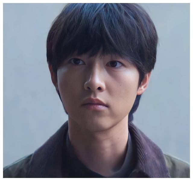 宋仲基电影发布会眼中只有妻子凯蒂情深意切瞩目一族