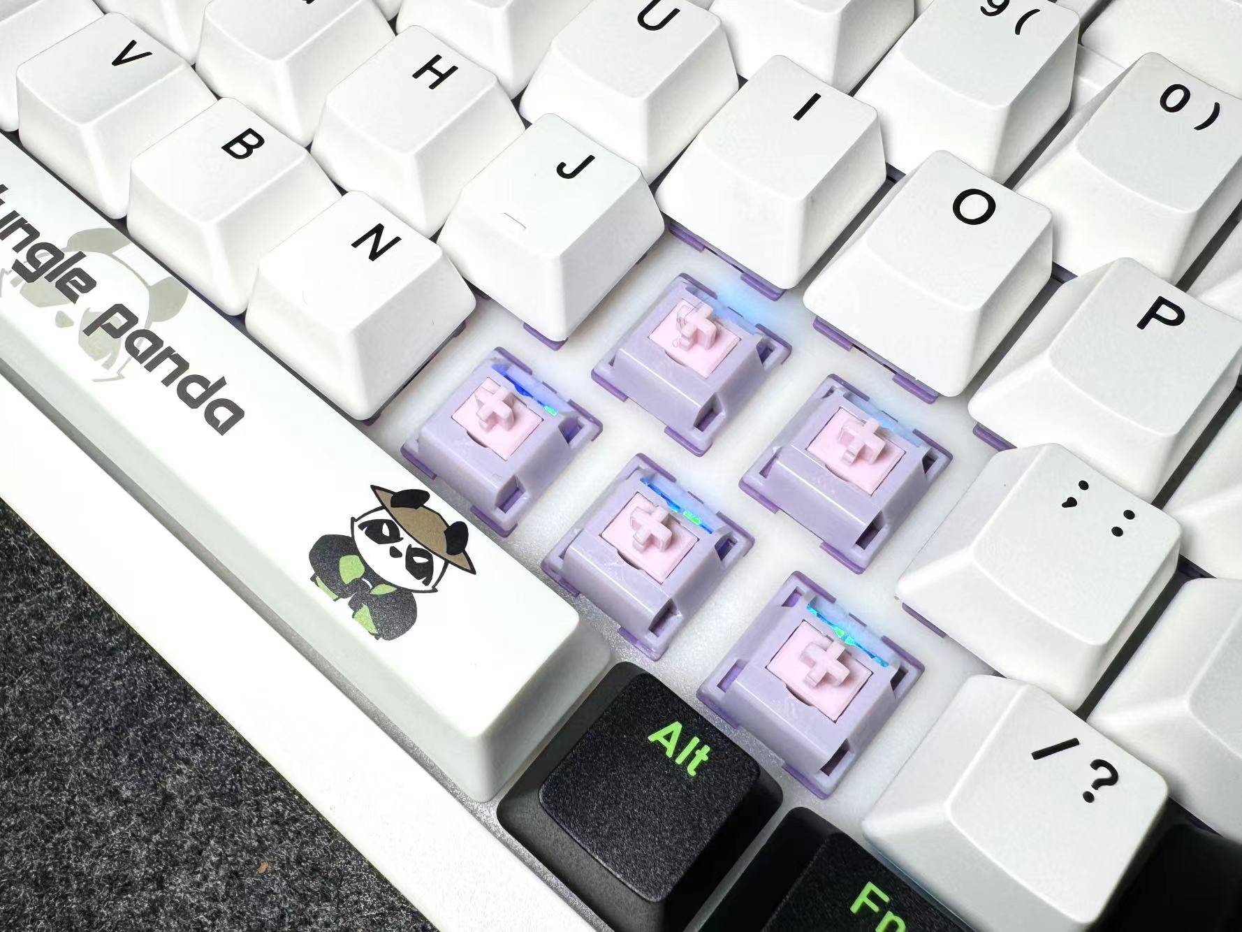 春暖花开，熊猫粉丝的我，入手了这块丛林熊猫键盘
