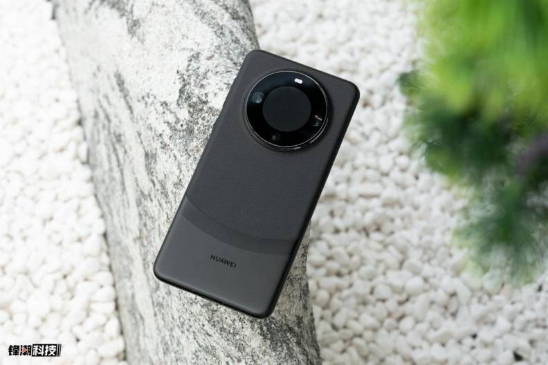 直板旗舰颜值天花板华为mate60系列斩获2024德国if设计大奖