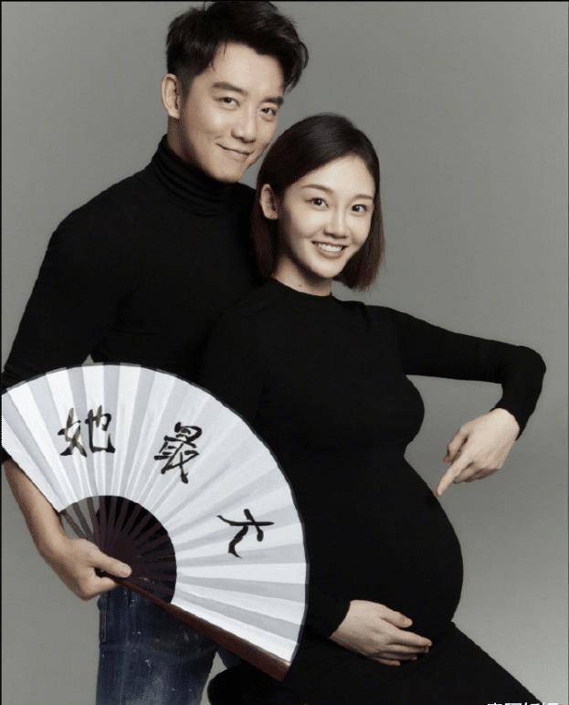 郑恺近照发量大减似秃顶,小公主超受欢迎干爹团强大_苗苗_男人_自拍