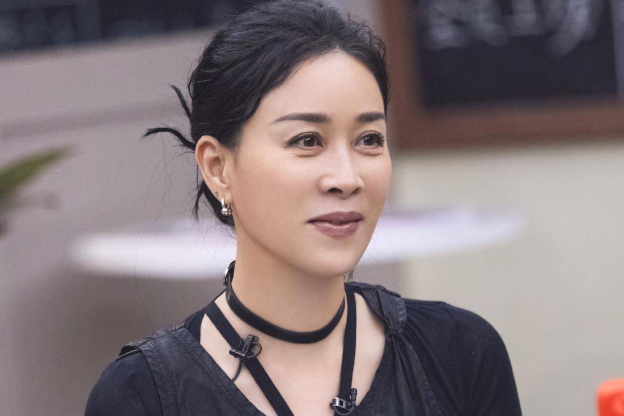 原创那英被曝签约歌手2024成功一半7位新生代争首发曾轶可不适合