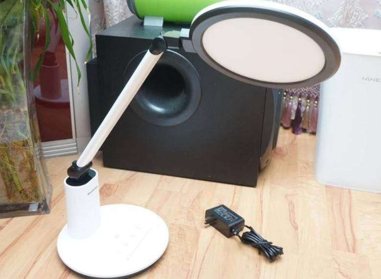 什么牌子的led台灯质量好耐用？五款热销机型大PK，选购不愁！