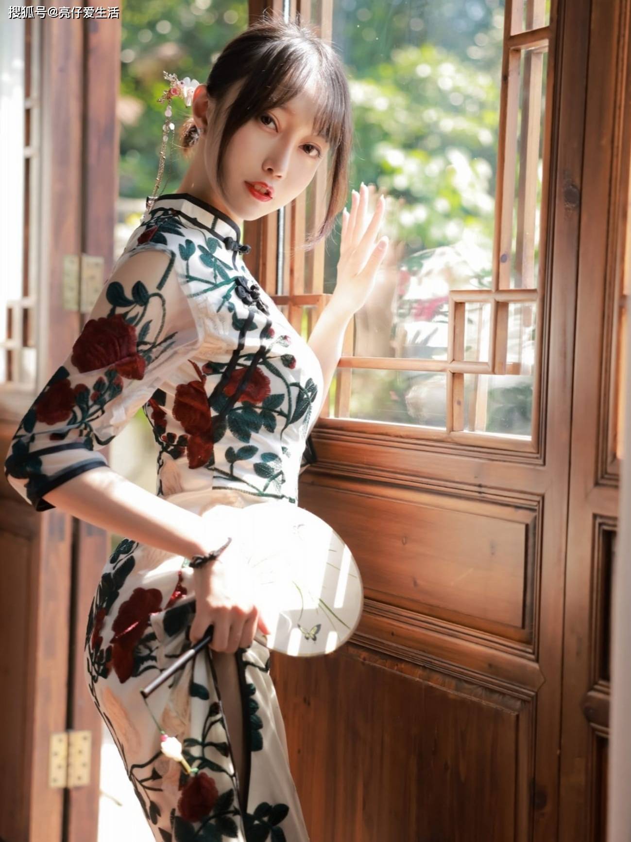 原创旗袍美人的红果时光